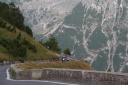 Oldřich a Jindřiška se sunou od 23 do 22 kehre (zatáčka) na Stelvio