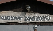 teploměr na klubovně zahrádkářů