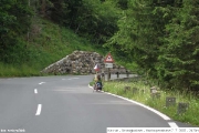 Hochalpenstrasse Grossglockner třetí kilometr - následujíci tři a půl hodiny jedu bez focení