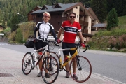 Pavla s Dušanem před výjezdem na Passo Gavia 2652m.n.m.
