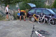 Z auta na invalidní vozík, z invalidního vozíku na handbik a vzhůru na PASSO DELLO STELVIO - 27. 8. 2009